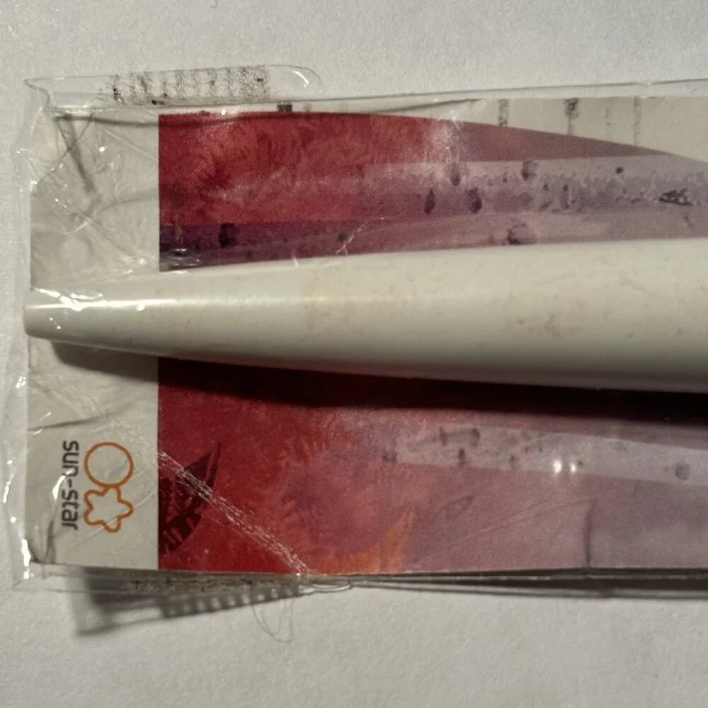 Walt Disney Frozen II 2 Floaty Pen Silver Glitter Moves by Elsa Movie Film